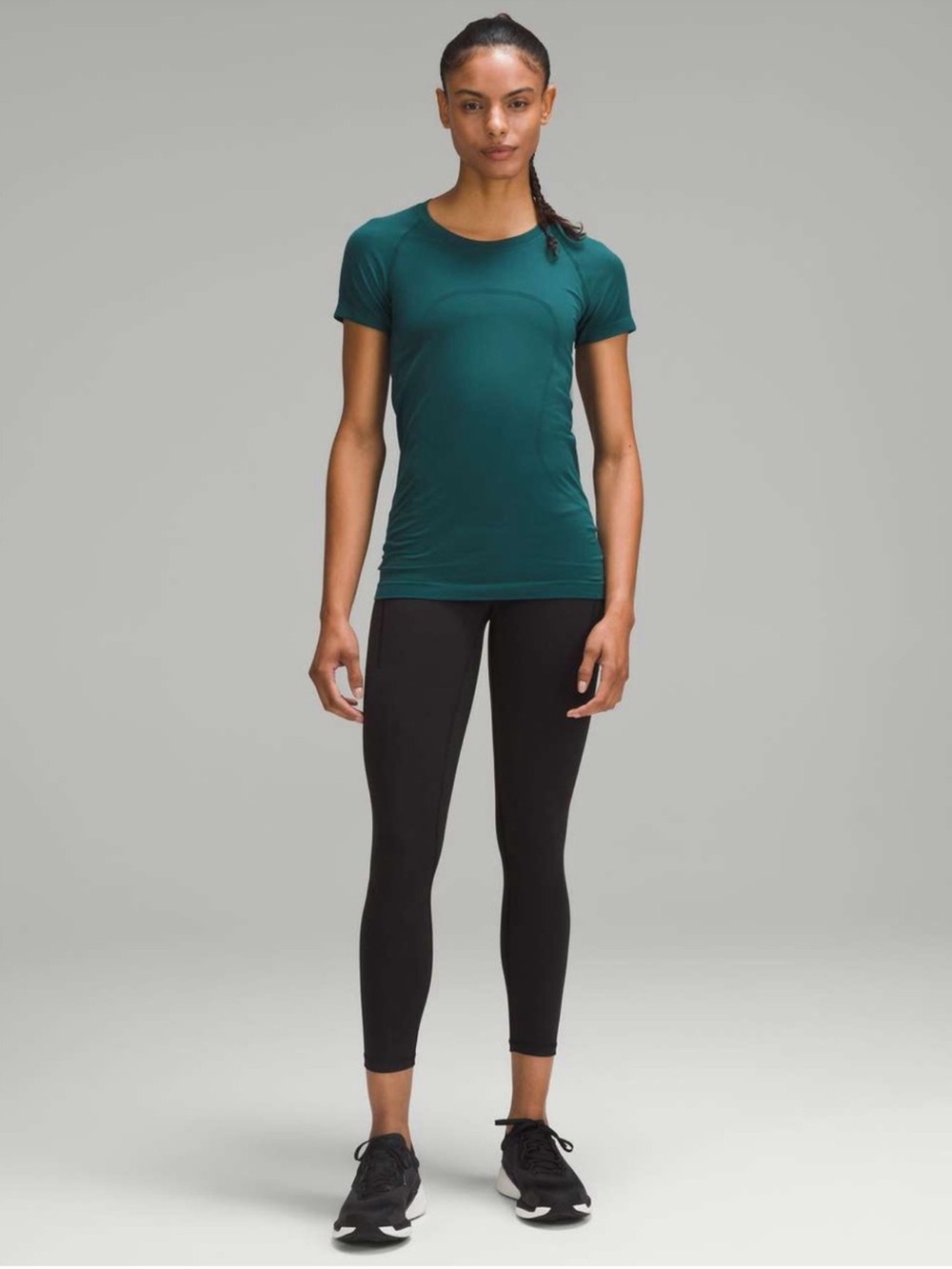 Lululemon Swiftly Tech Short-Sleeve Shirt 2.0 in Teal size 4
